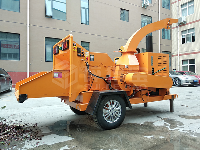 樹枝粉碎機(jī)大大縮短了園林垃圾的處理時(shí)間